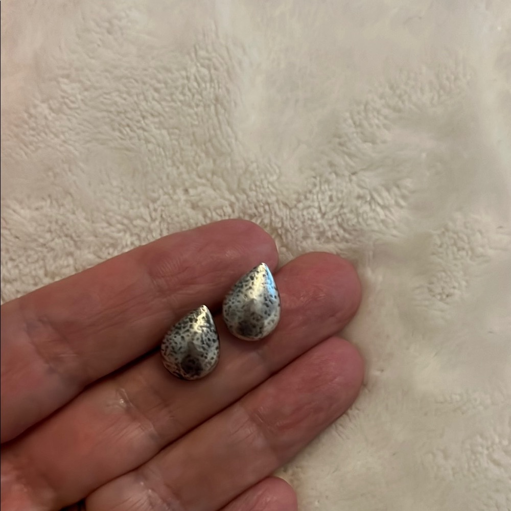Silpada Silver .925 Teardrop Earring